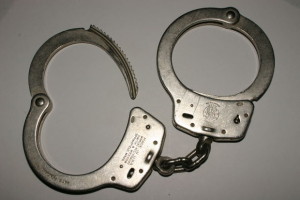 handcuffs3